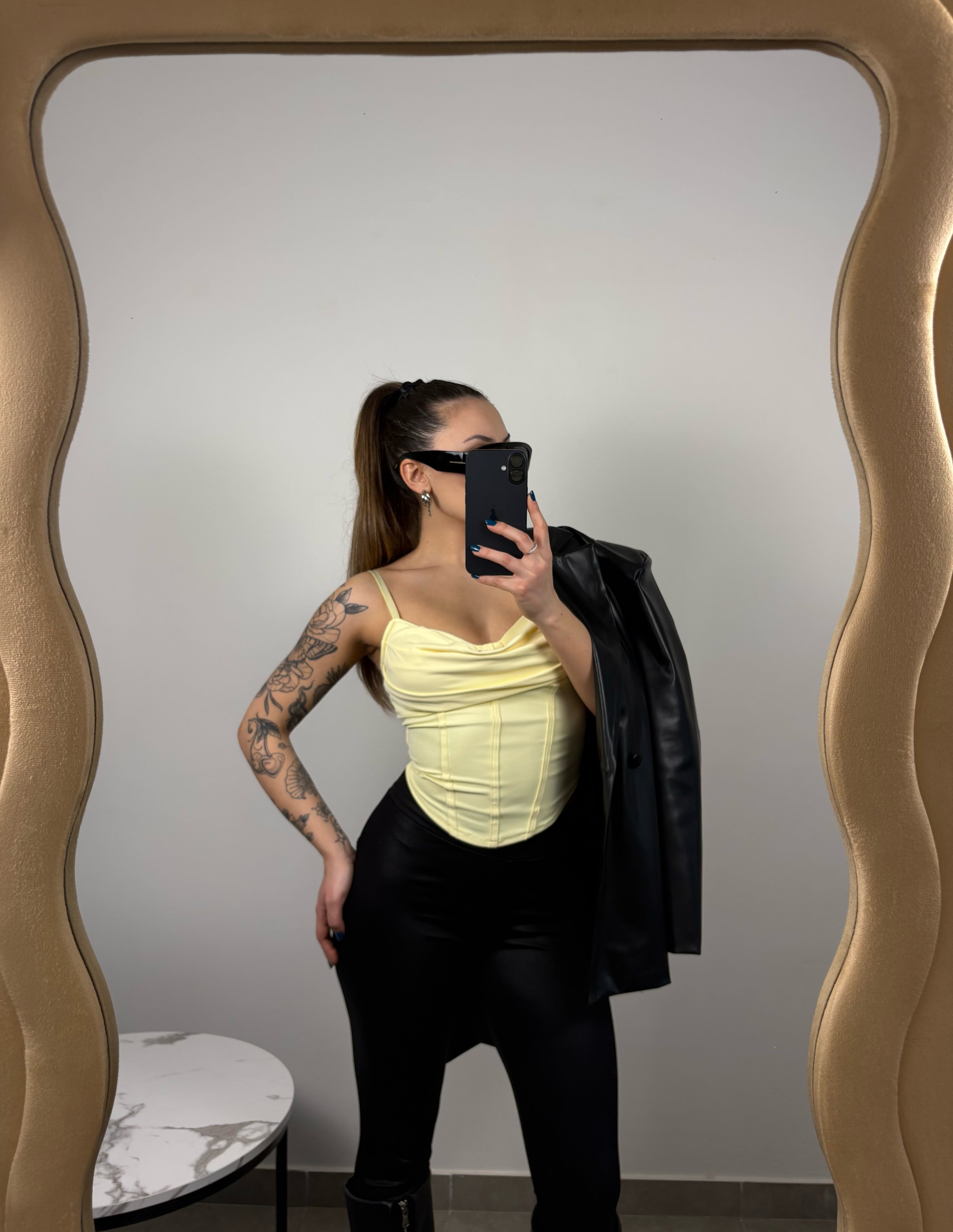 •Butter Glow Top•