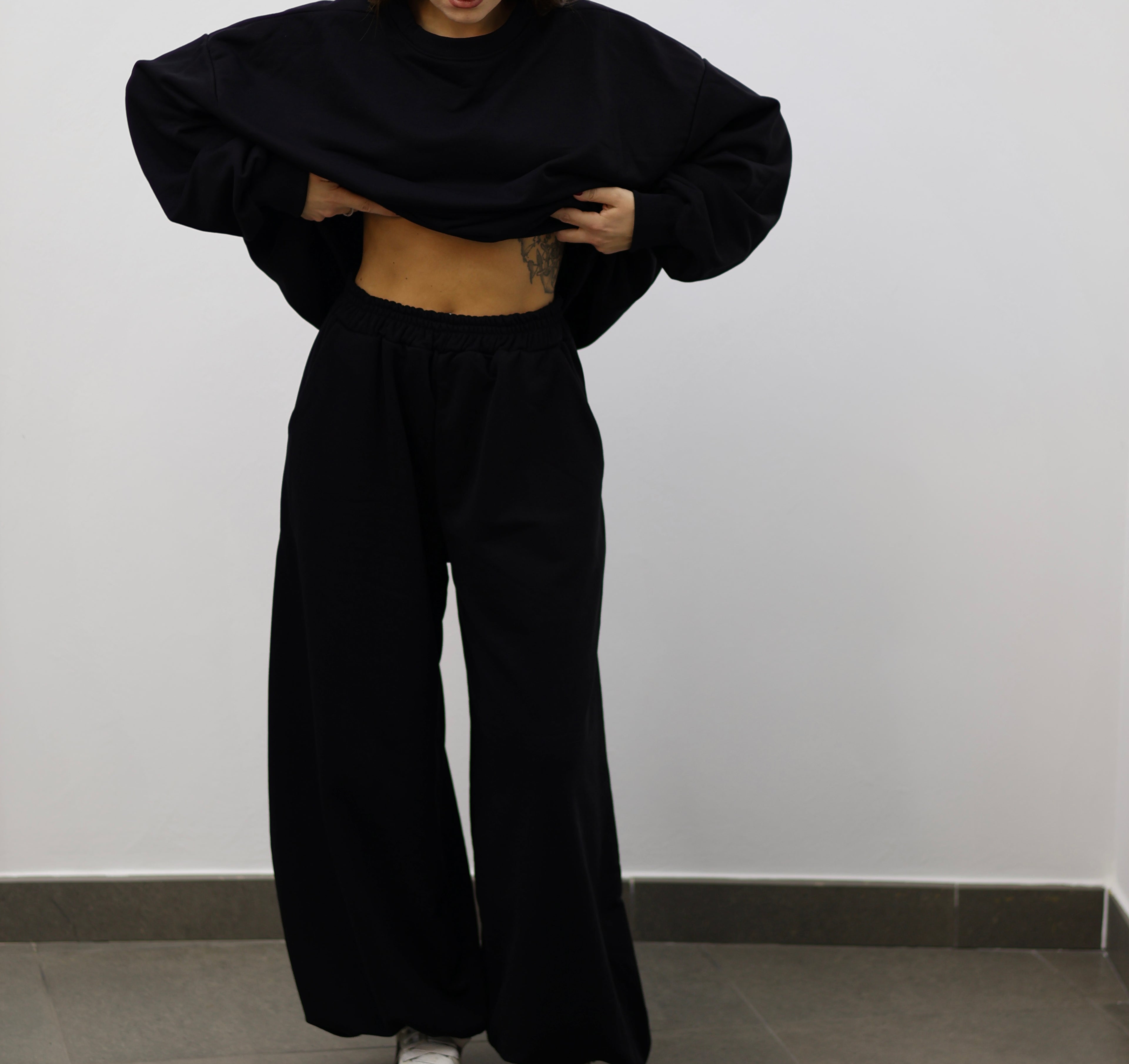 •Tuta Black Oversize•