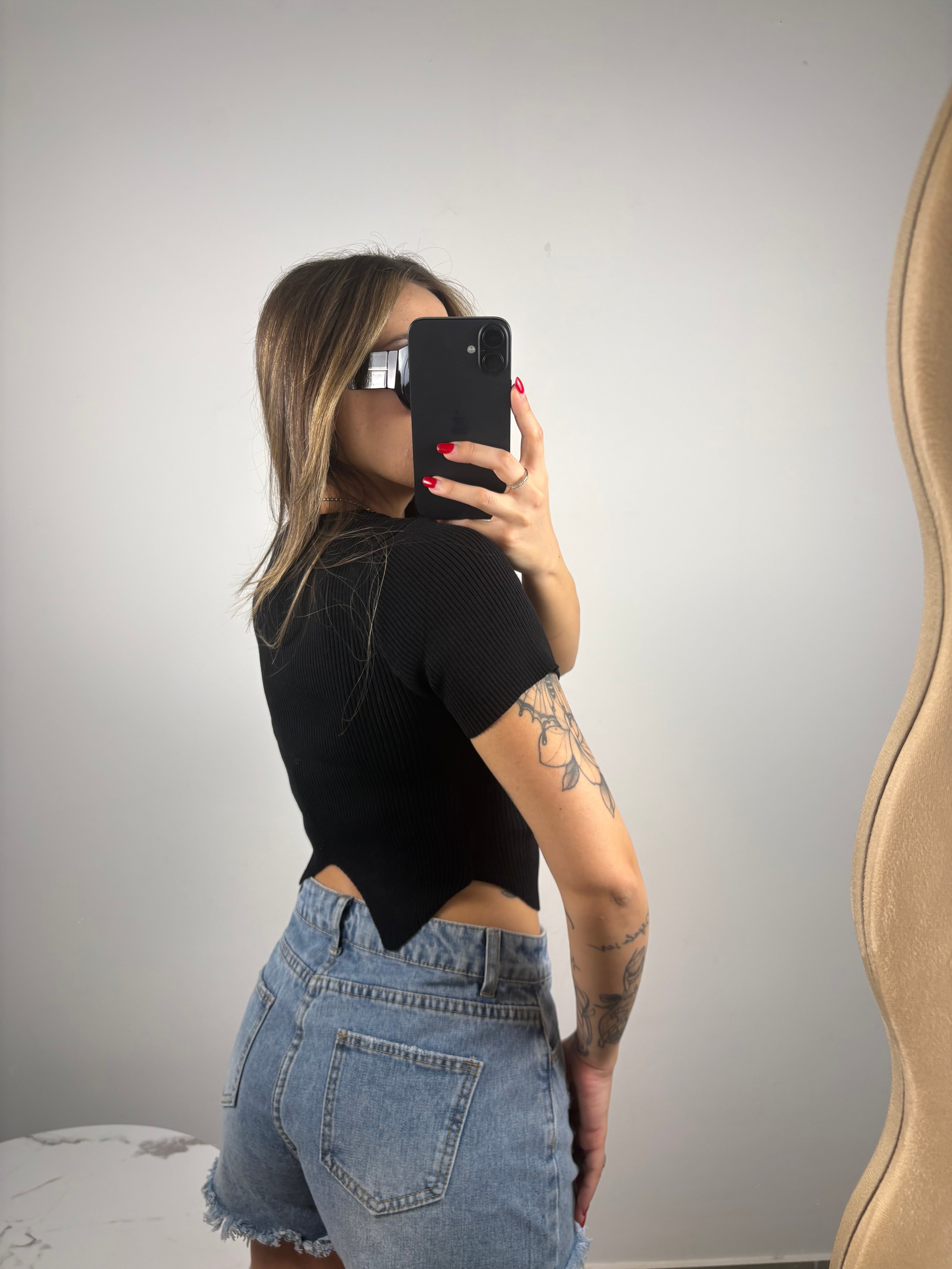 •Black Shirt•