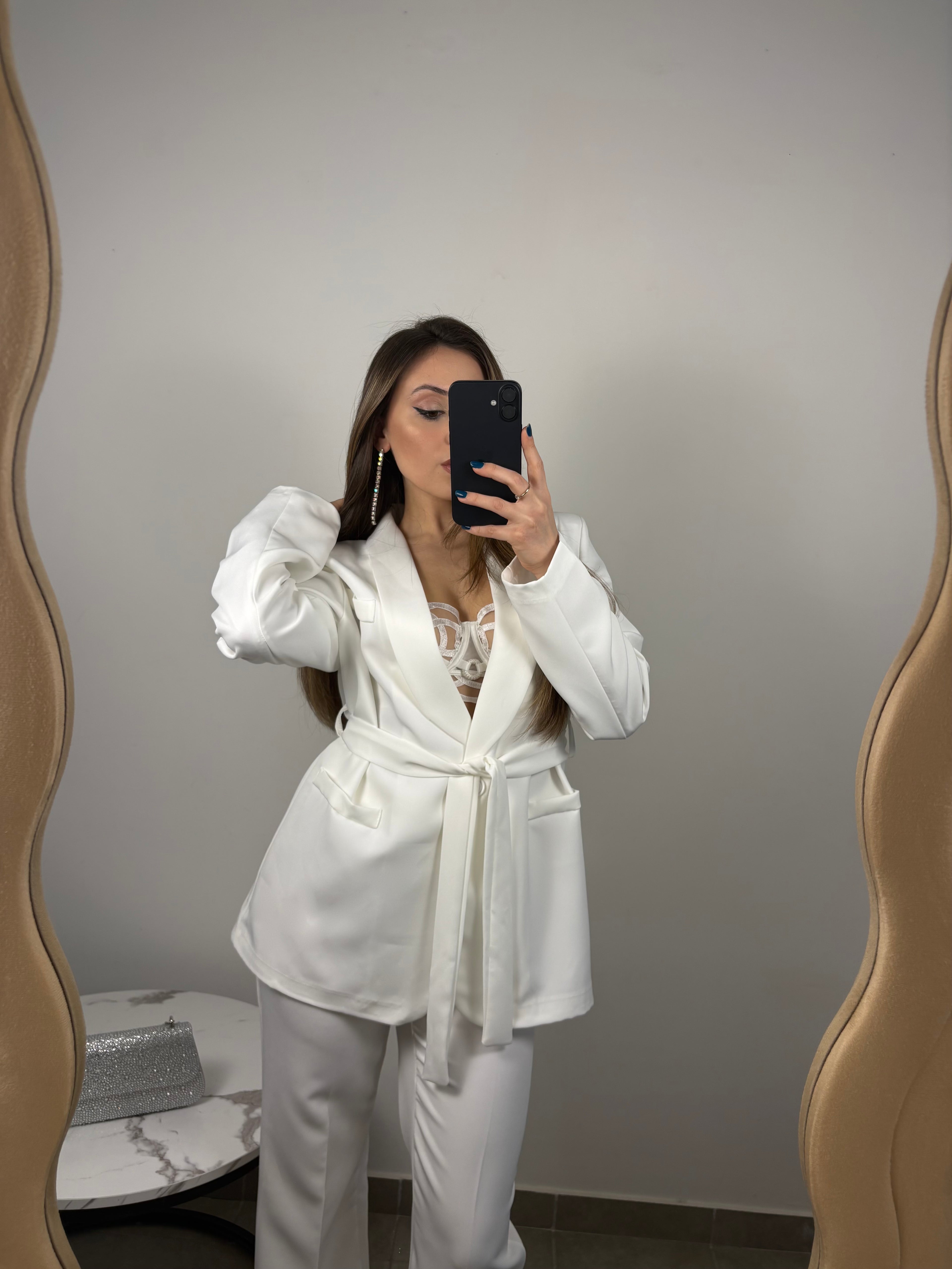 •White Charm Set•