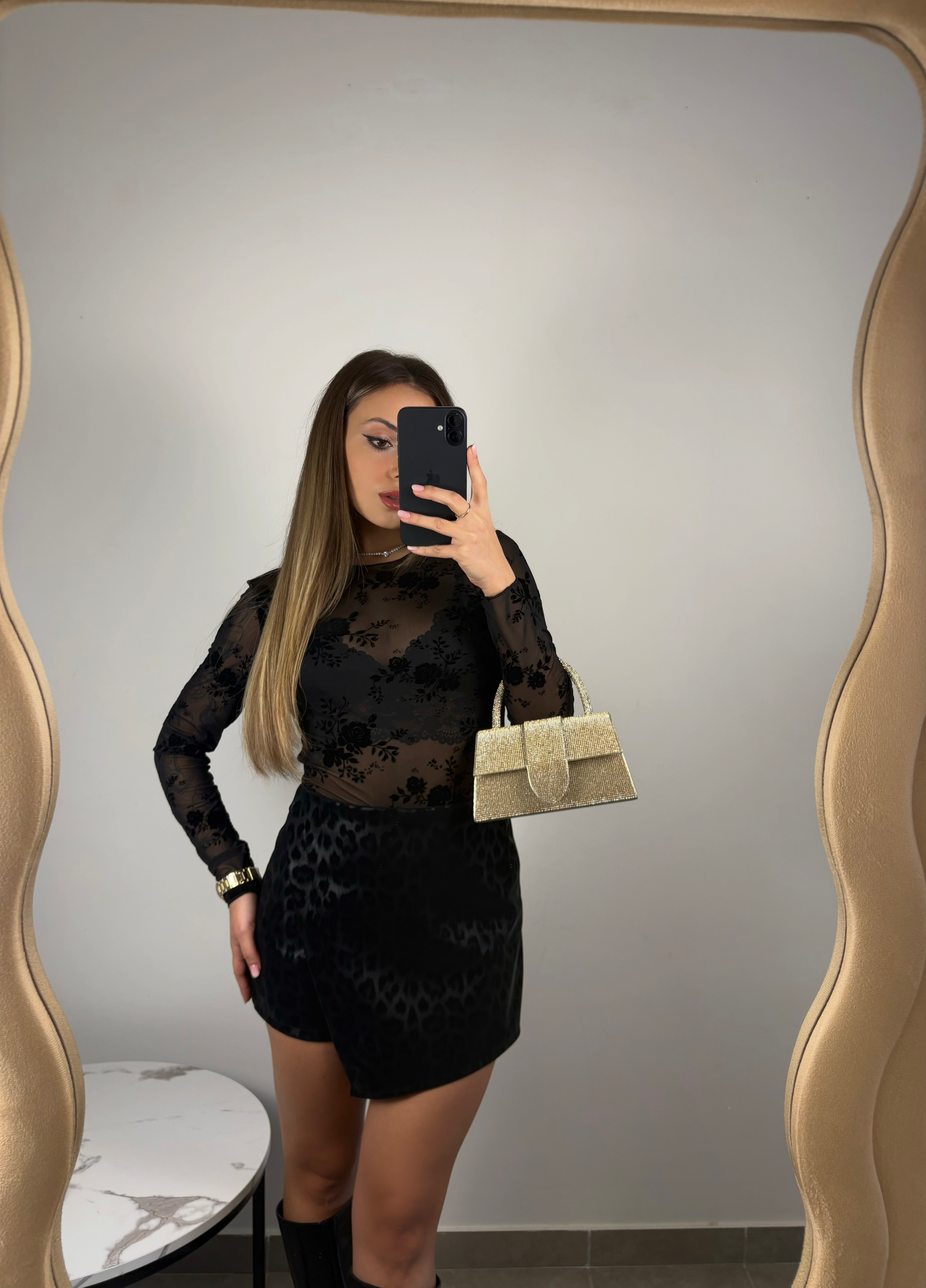 •Body Skin Black•